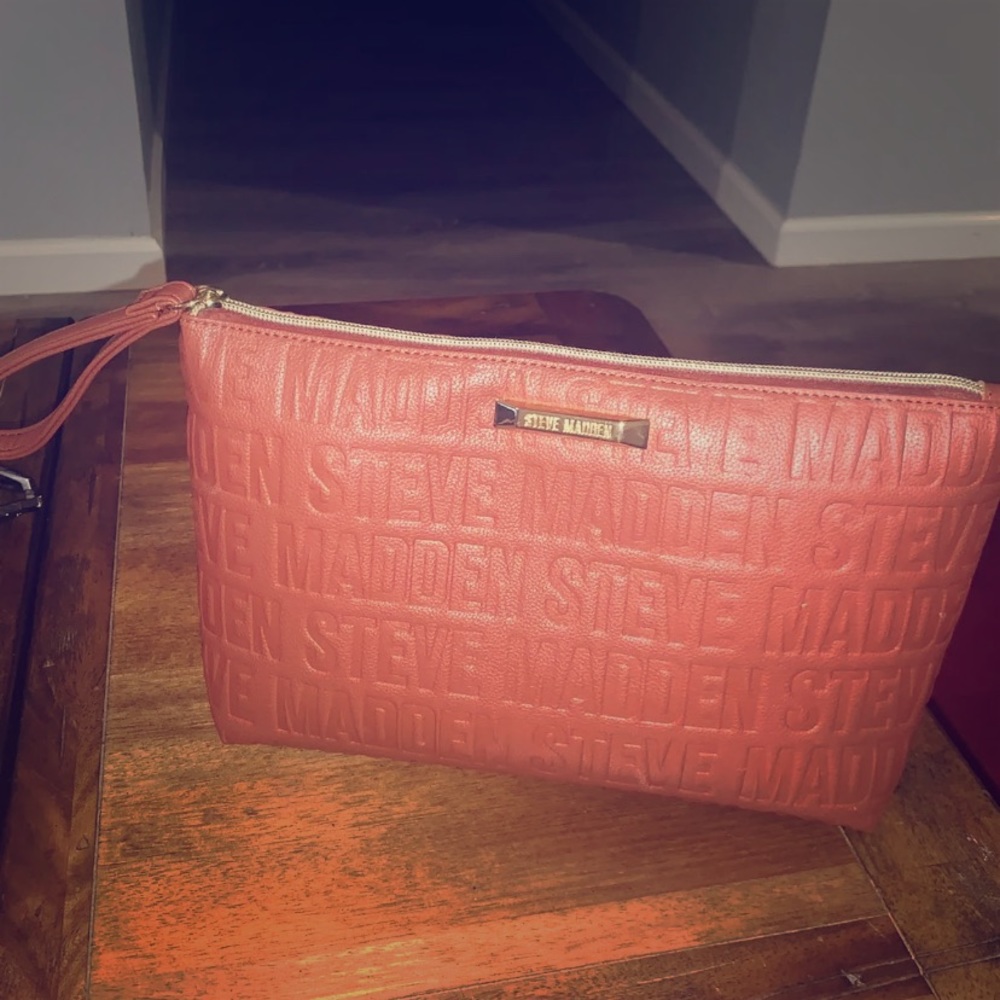 Steve Madden large Wristlet